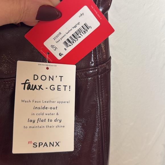 SPANX Faux Patent Leather High Rise Leggings Size Small - Picture 9 of 9